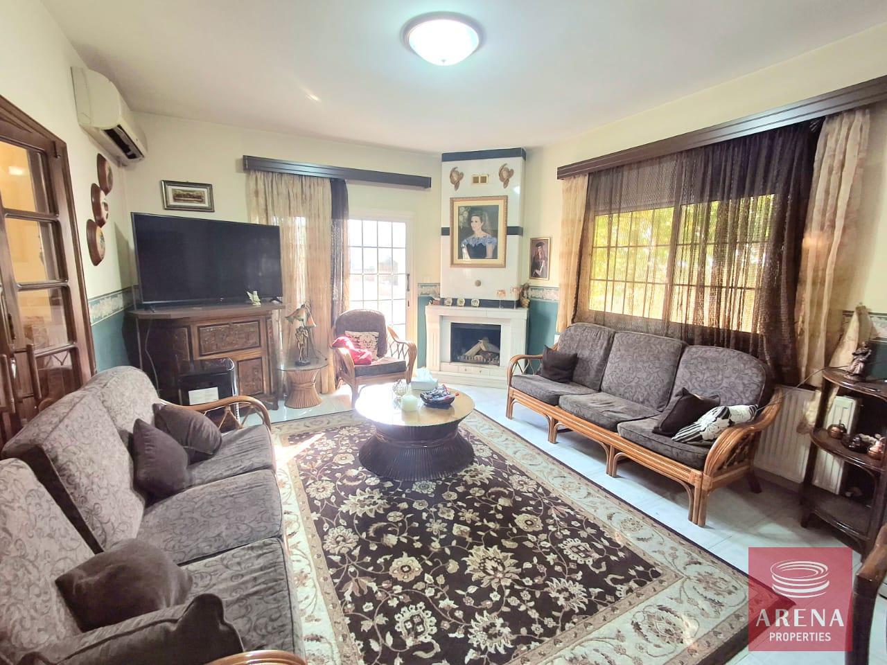 7-5-BED-VILLA-LIVADIA-9182