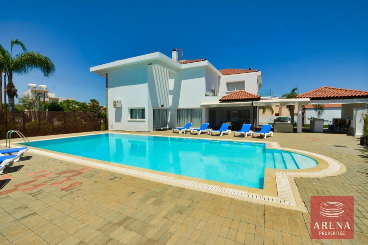 7-7-BED-VILLA-IN-AYIA-NAPA-6706-1