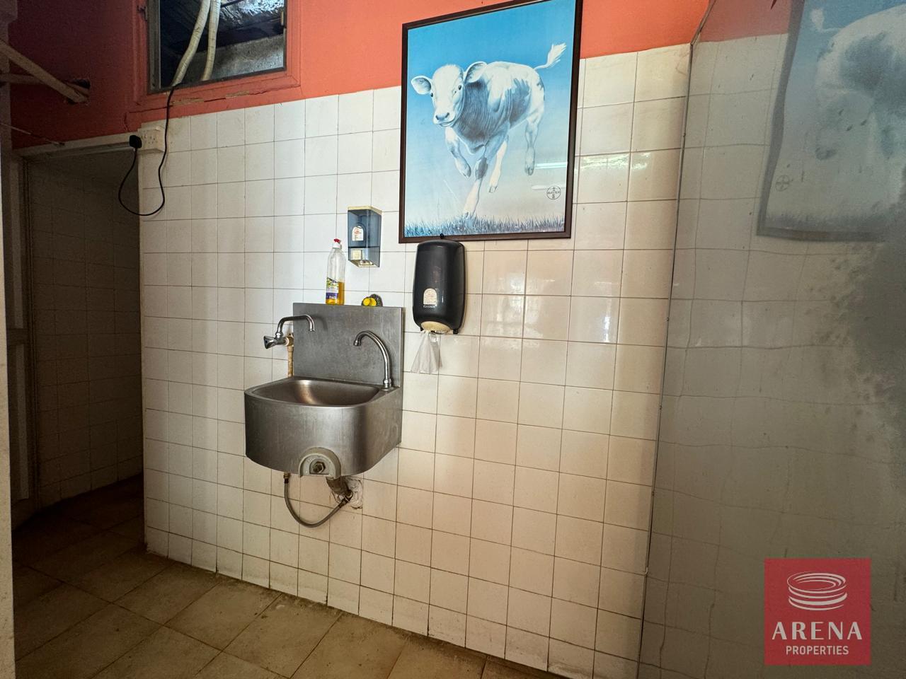 7-Builing-in-paralimni-8888