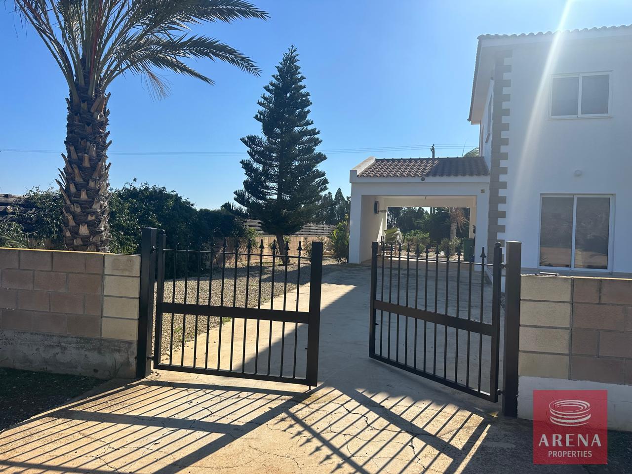 7-VILLA-FOR-RENT-IN-LIOPETRI-9223