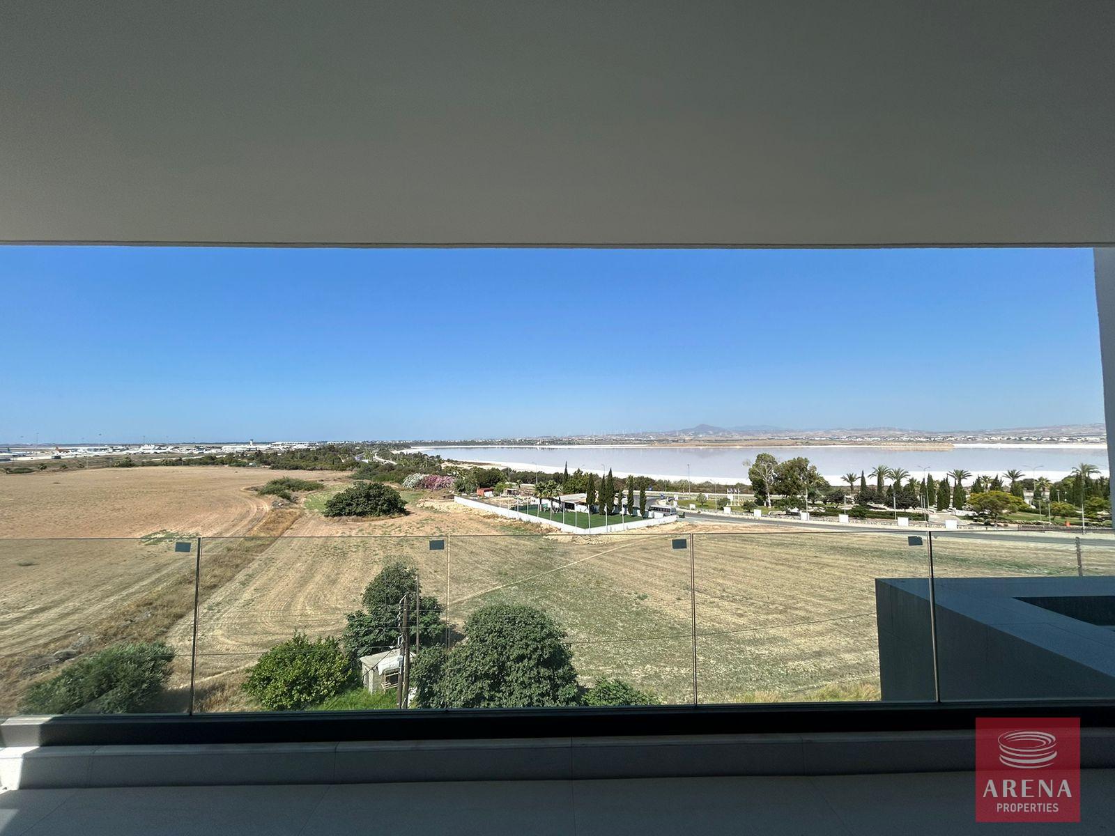 7-apts-in-makenzy-8255