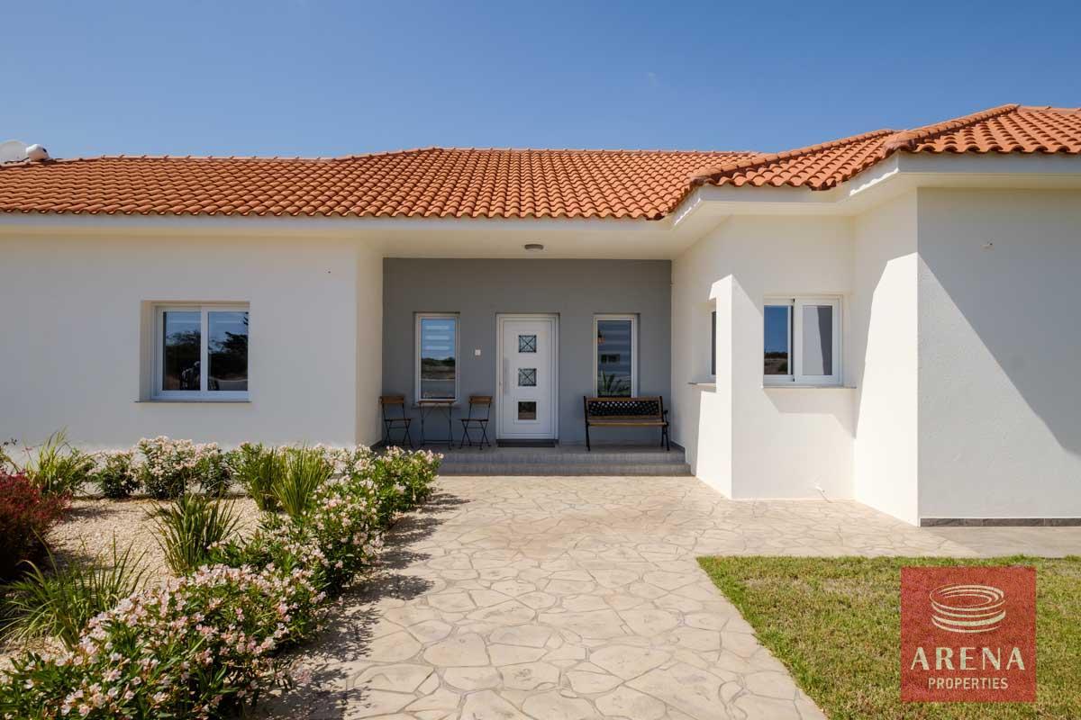 7-bungalow-vrysoulles-to-buy