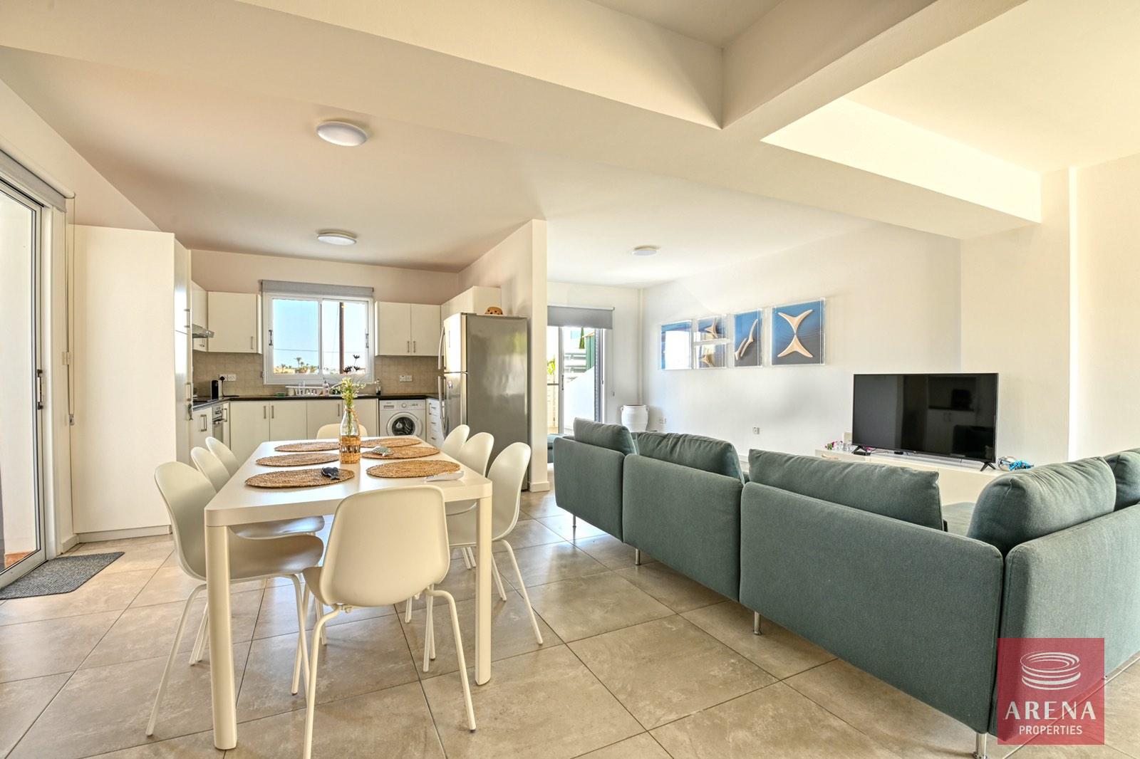 7-house-with-deeds-in-Parali