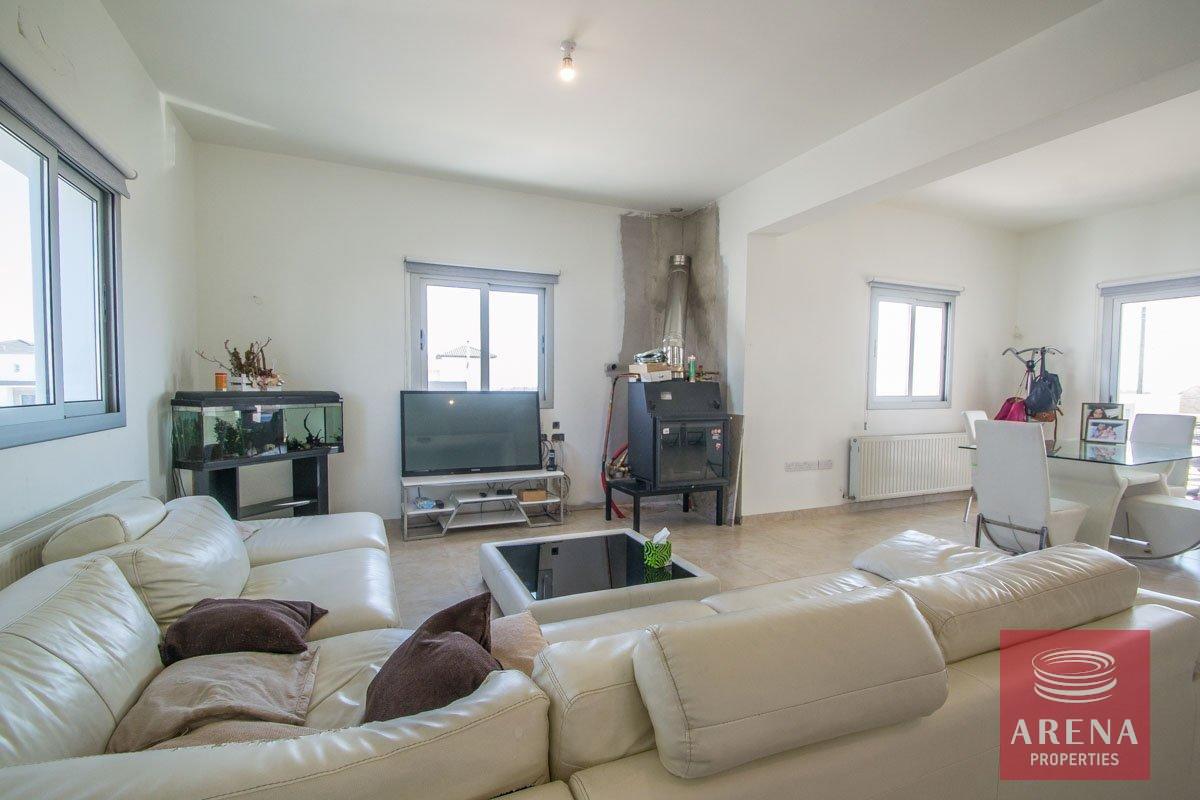 7-villa-4bed-frenaros-3932