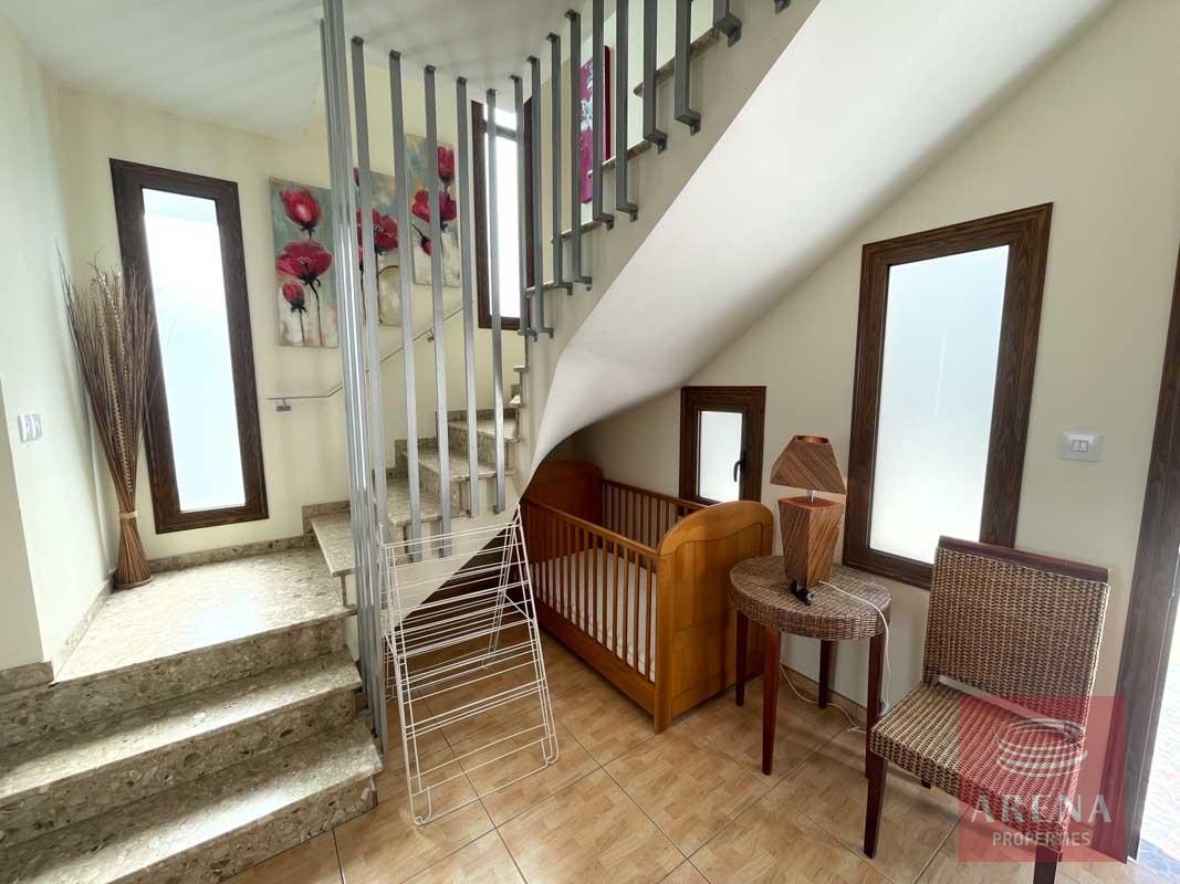 7-villa-for-rent-in-Cape-Greco-6437-1