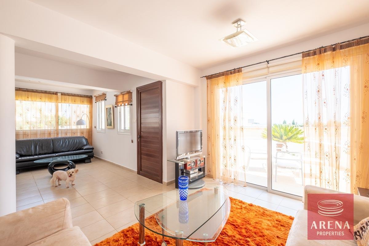 7-villa-in-Paralimni-for-sale-5787-1