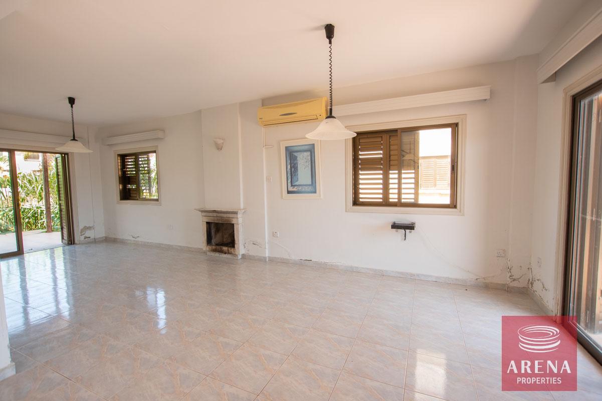 7-villa-in-ayia-thekla-5652-1