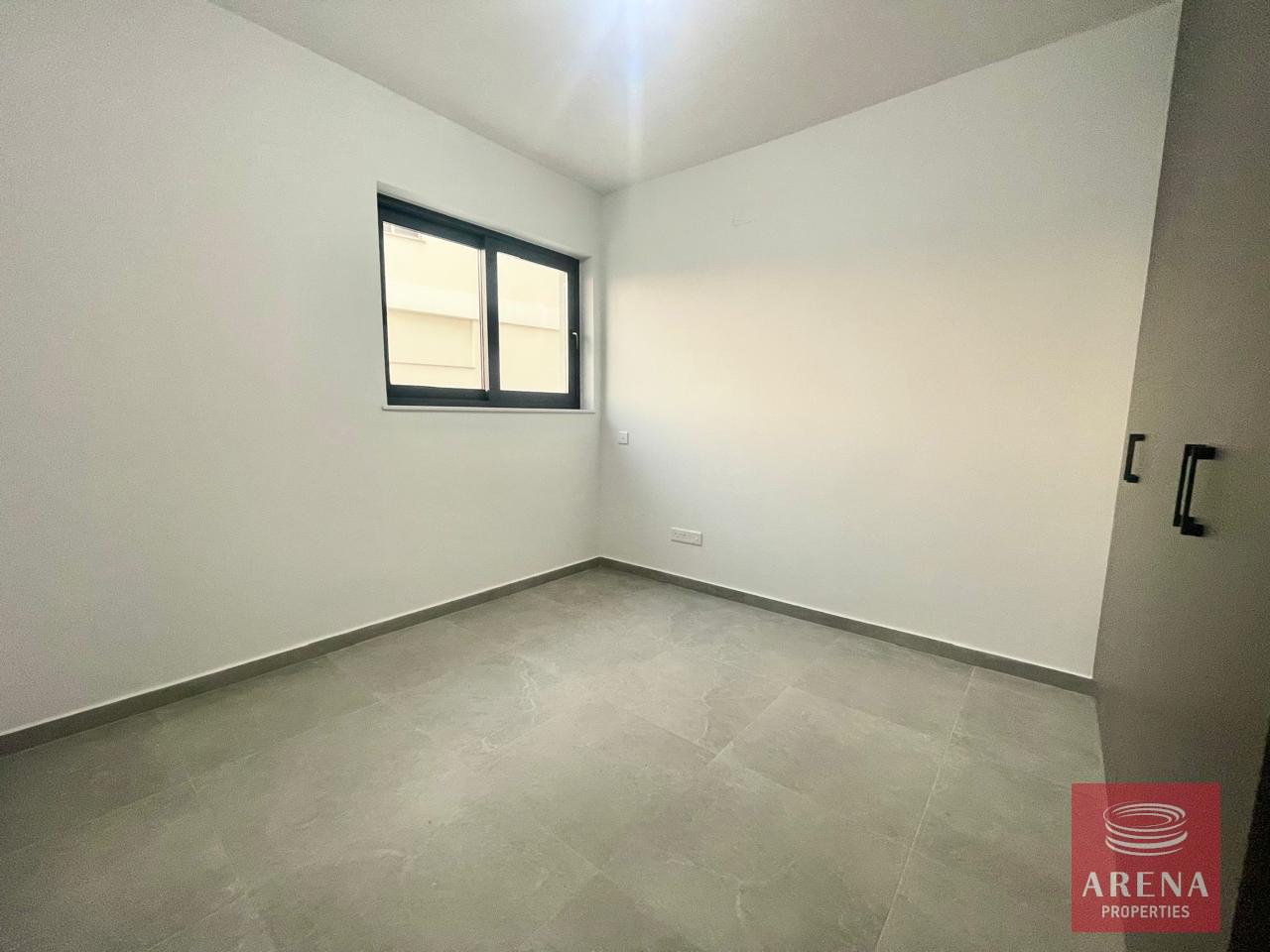 8-2-BED-APT-IN-ARADIPPOU-8732