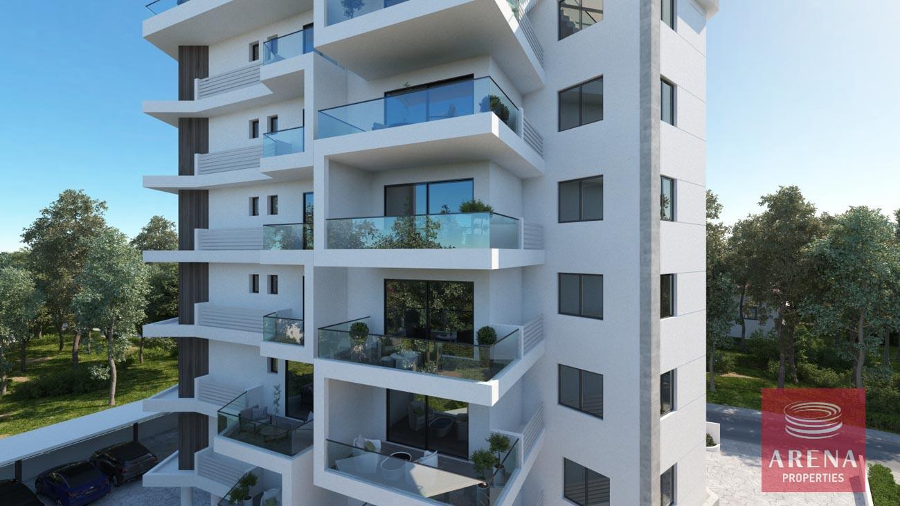 8-2-BED-APT-IN-MAKENZY-7018-2