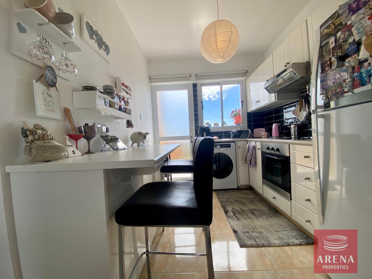 8-2-BED-APT-KAPPARIS-7978-1