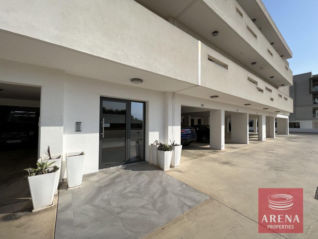 8-2-BED-APT-PARALIMNI-8770