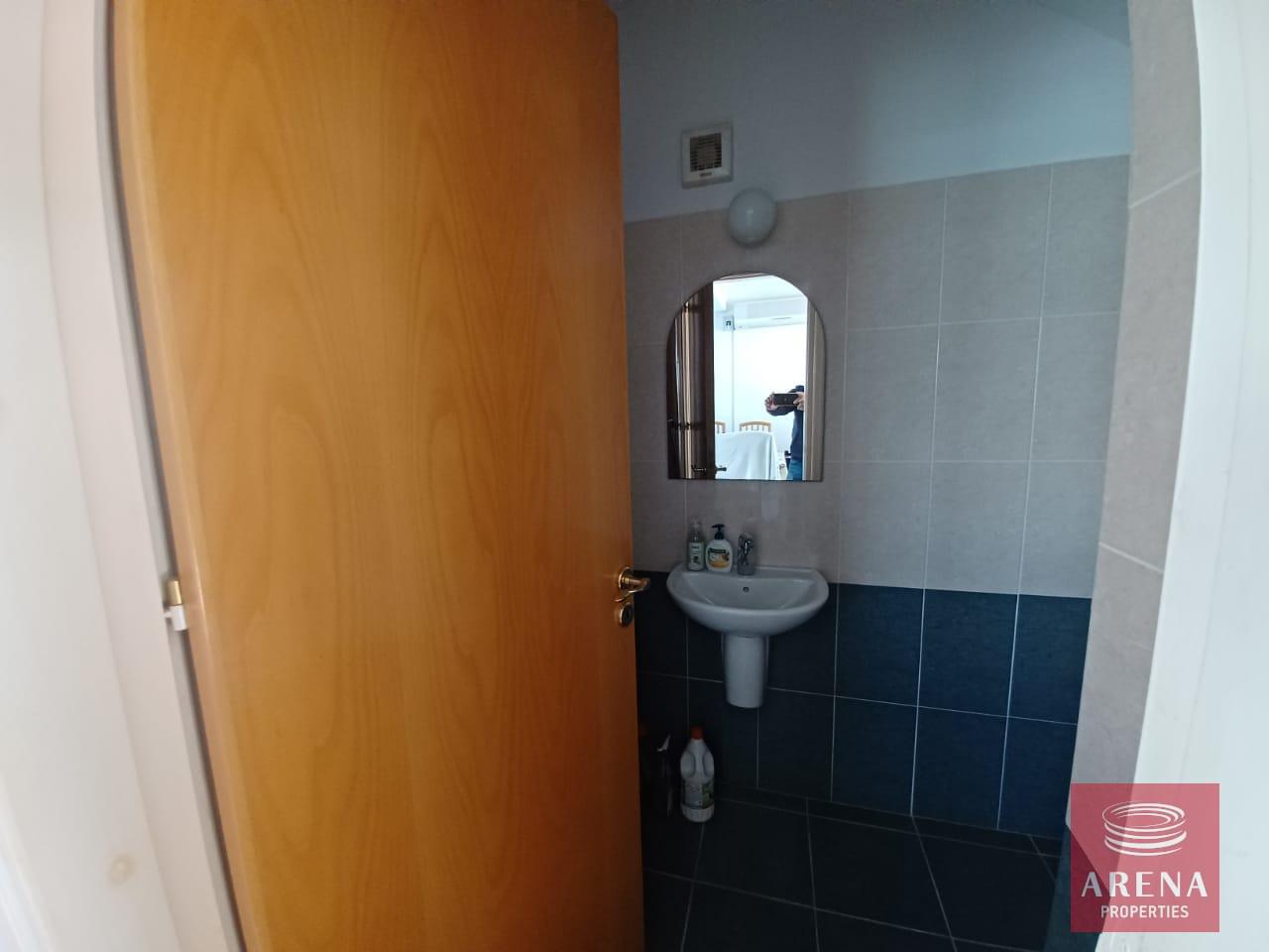 8-2-BED-TH-IN-KAPPARIS-6634