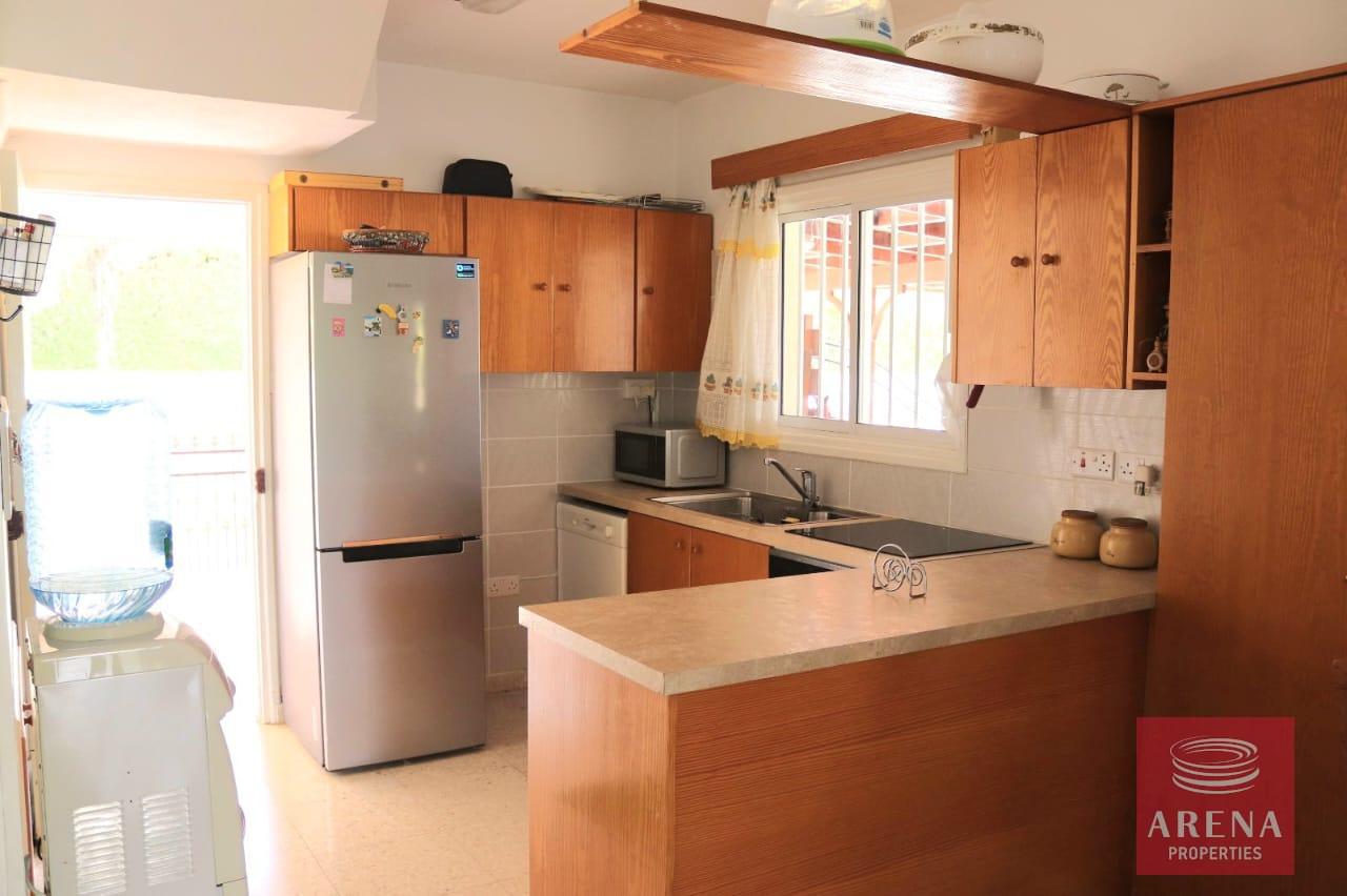 8-2-BED-VILLA-PERVOLIA-8905