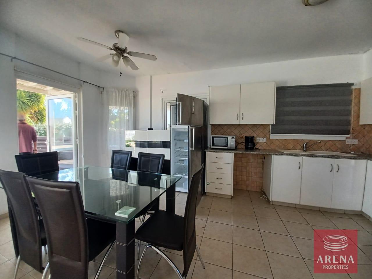 8-2-BED-VILLAIN-AYIA-THEKLA-6724-1