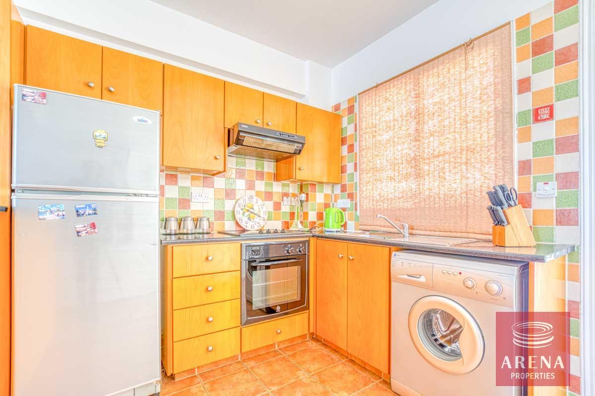 8-2-bed-apt-with-Title-Deeds-in-Paralimni-5864-1