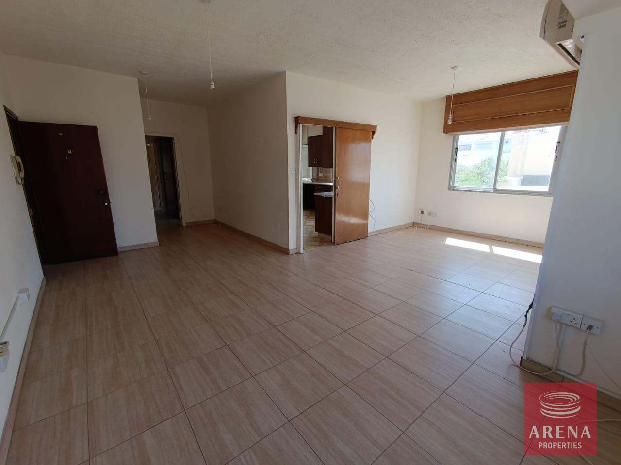 8-3-BED-APT-LARNACA-8542