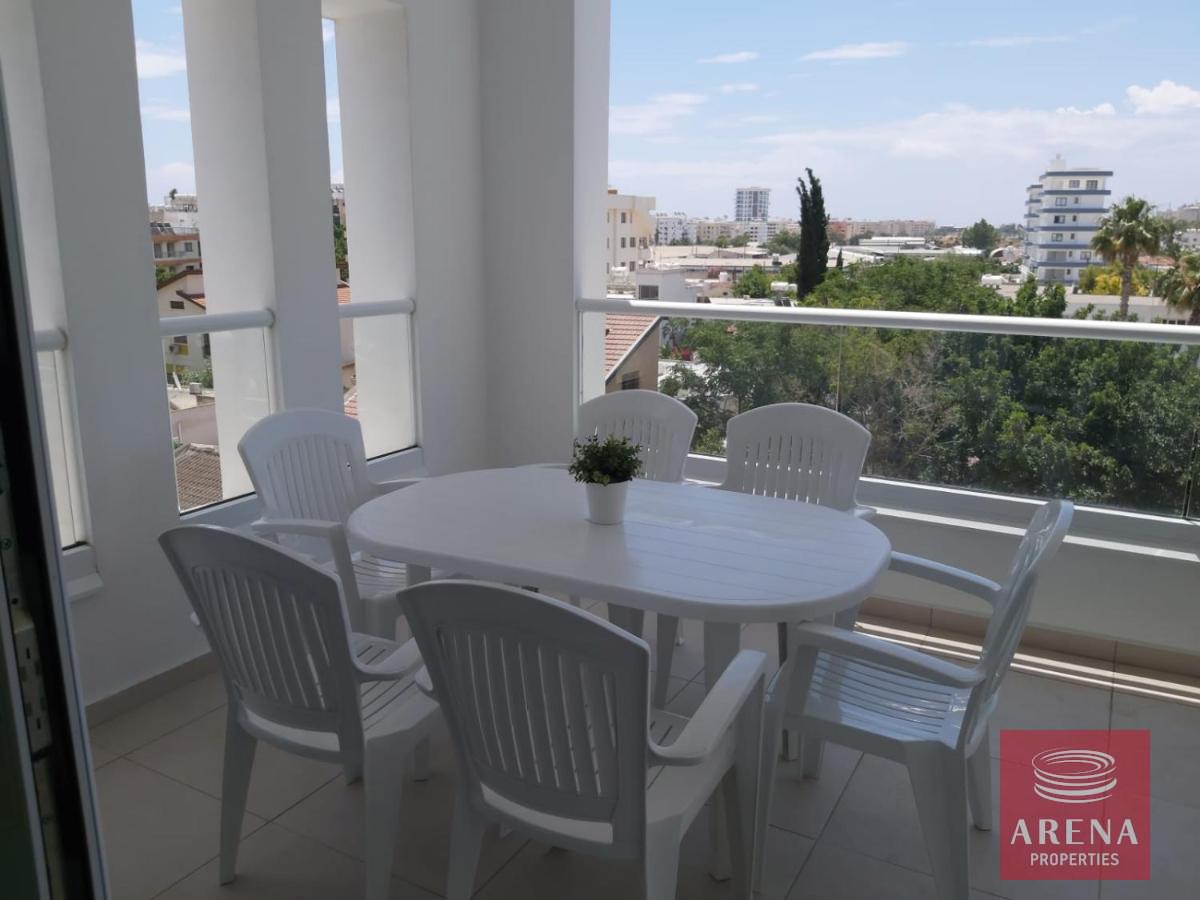 8-3-BED-APT-LARNACA-8759