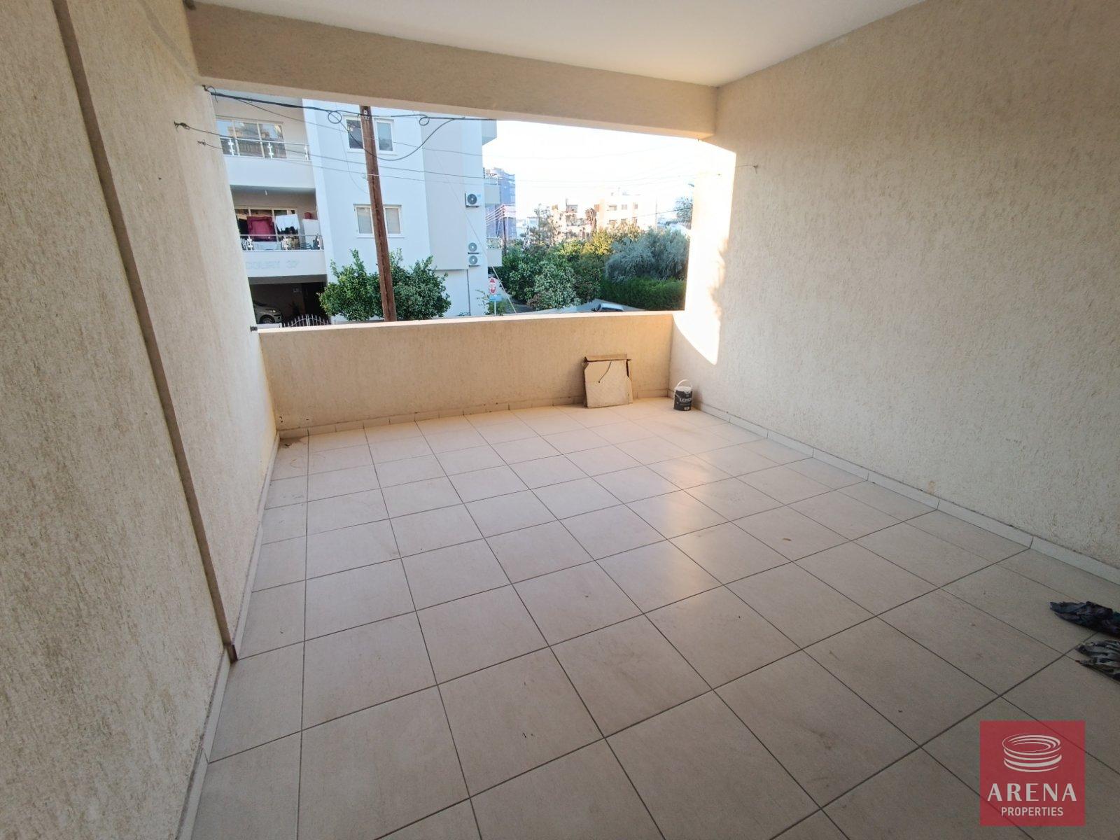 8-3-BED-APT-LARNACA-8847-1
