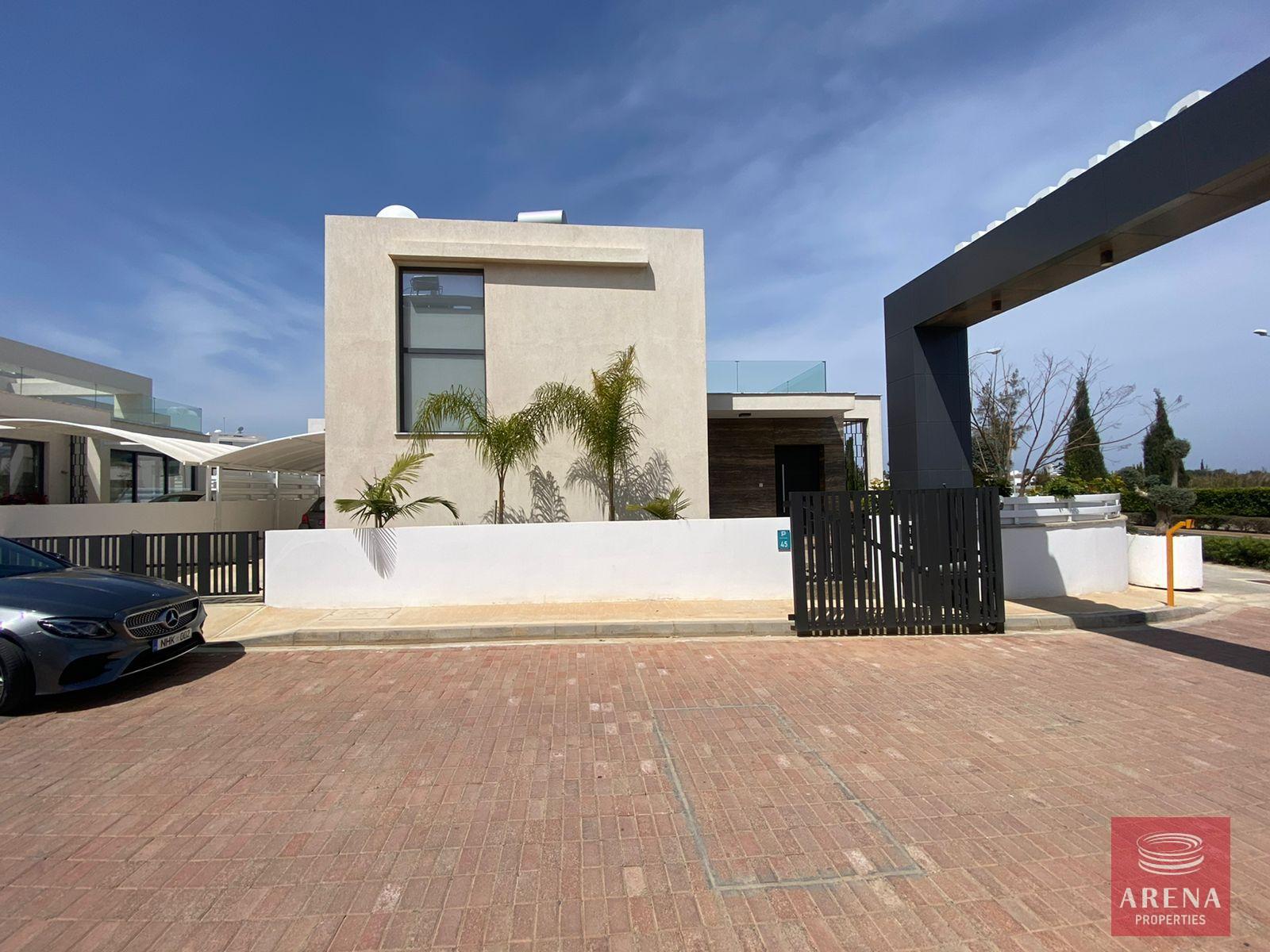 8-3-BED-BUNGALOW-IN-PERNERA-6211