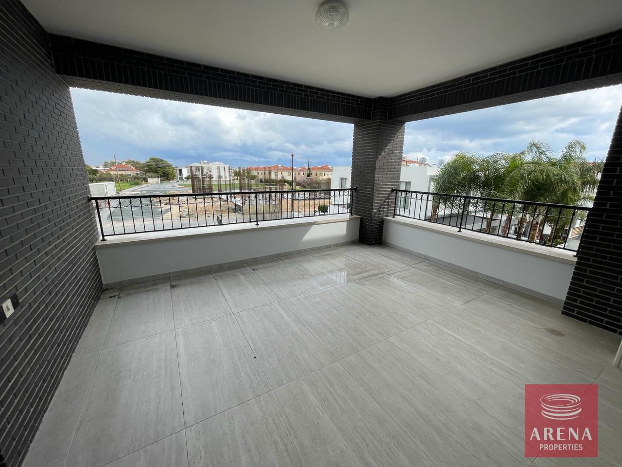 8-3-BED-DUPLEX-7773-1