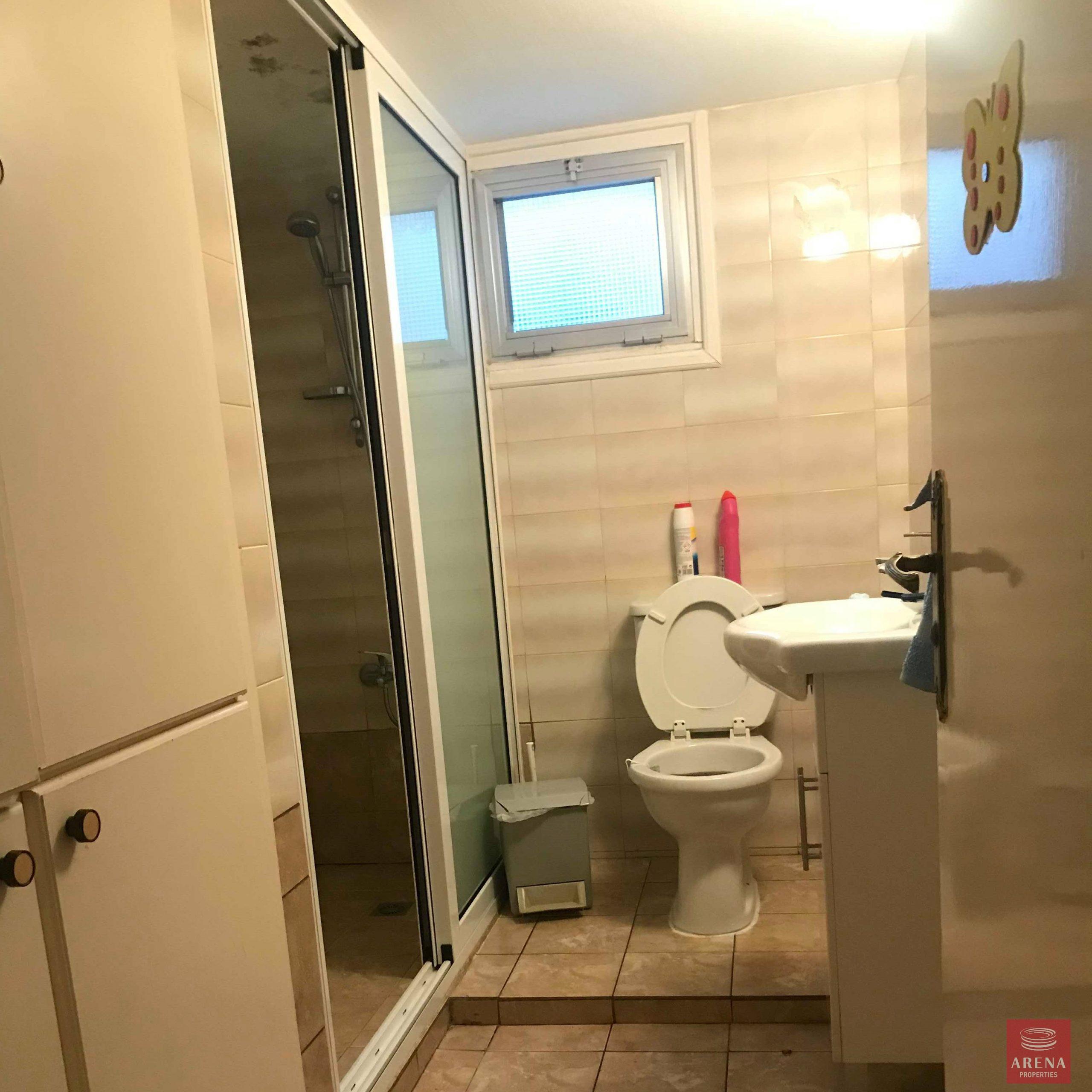 8-3-BED-FLAT-DROSHIA-5205-scaled-2