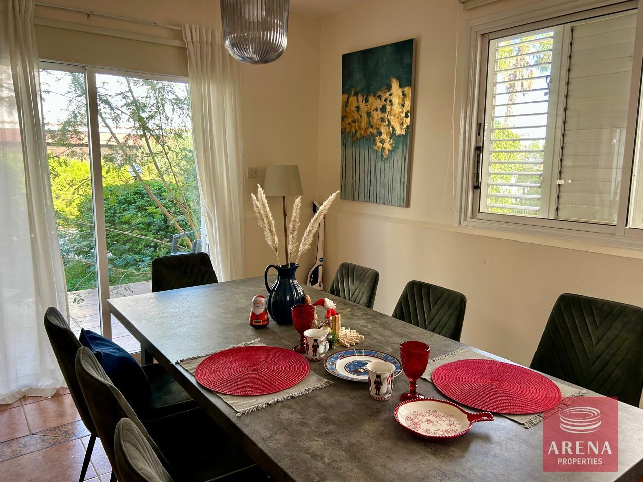 8-3-BED-VILLA-FOR-RENT-IN-PERVOLIA-9085