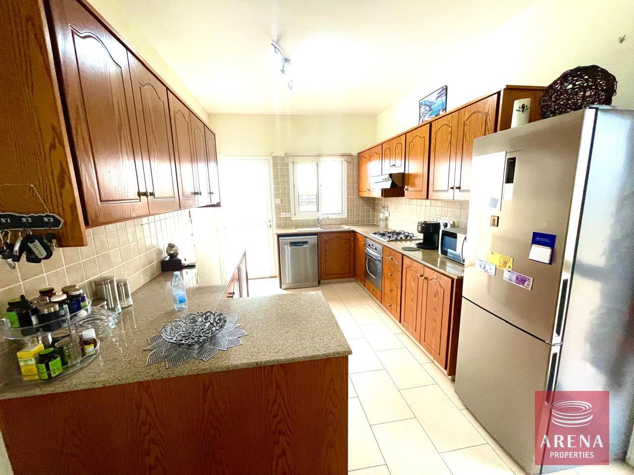 8-3-BED-VILLA-FRENAROS-8586