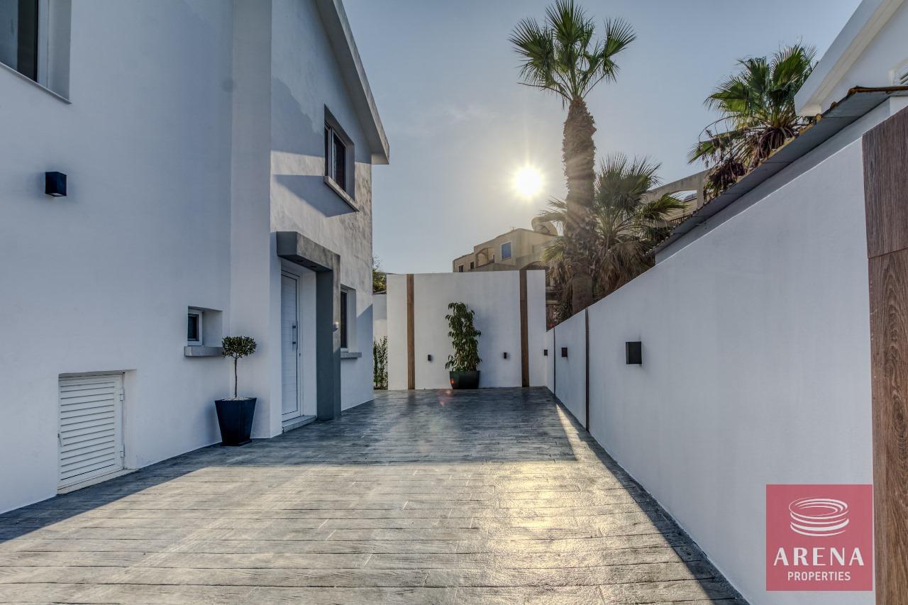 8-3-BED-VILLA-KAPPRIS-7585-1