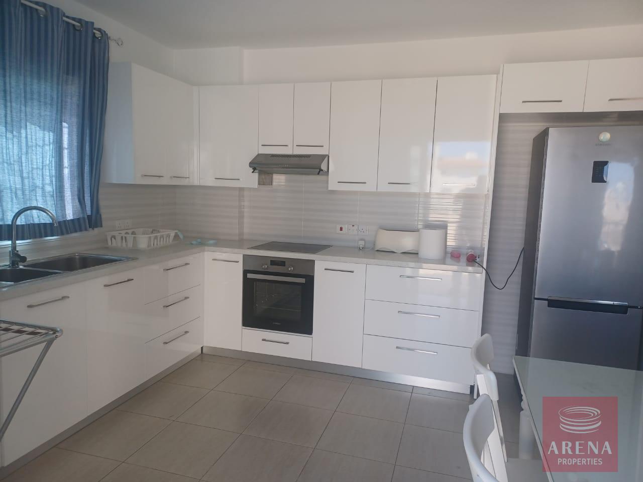 8-3-bed-apt-for-rent-Paralimni-7431-5