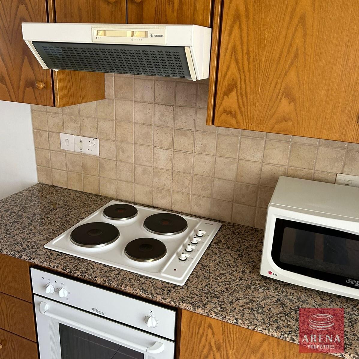 8-3-bed-apt-for-rent-in-larnaca-6804