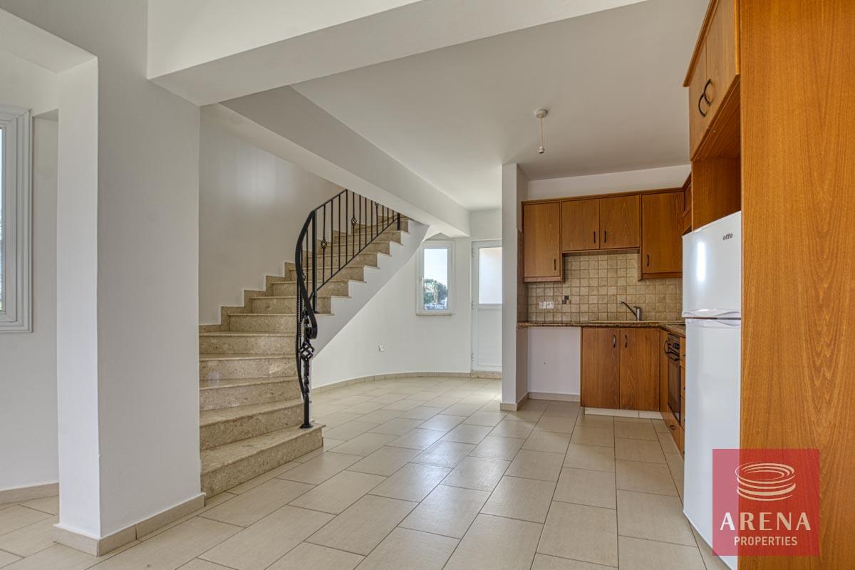 8-3-bed-th-for-sale-in-Paralimni-5880