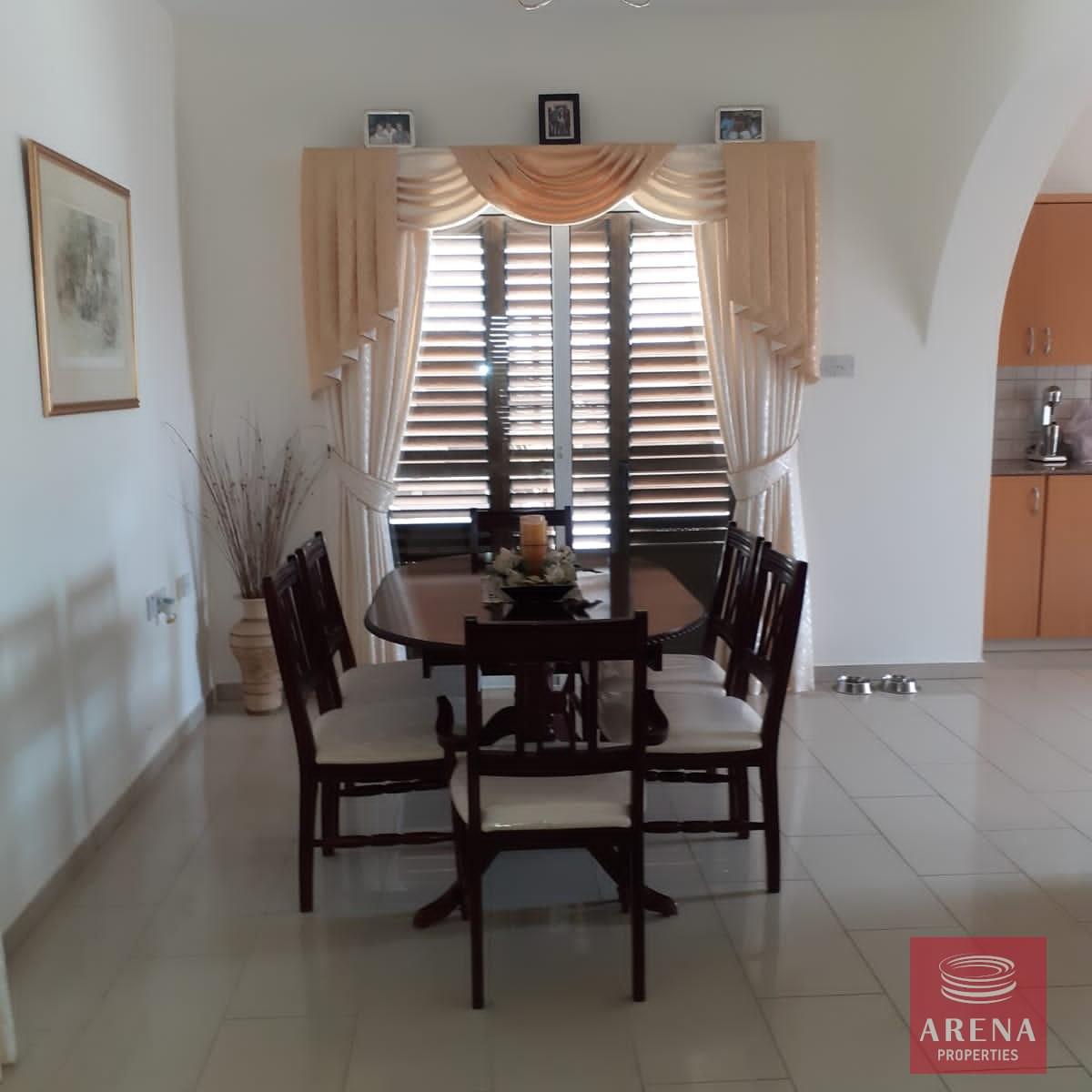 8-3-bed-villa-for-sale-in-paralimni-7454