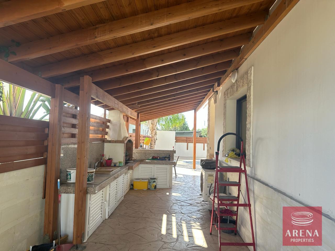 8-3-bed-villa-inFrenaros-7948-1