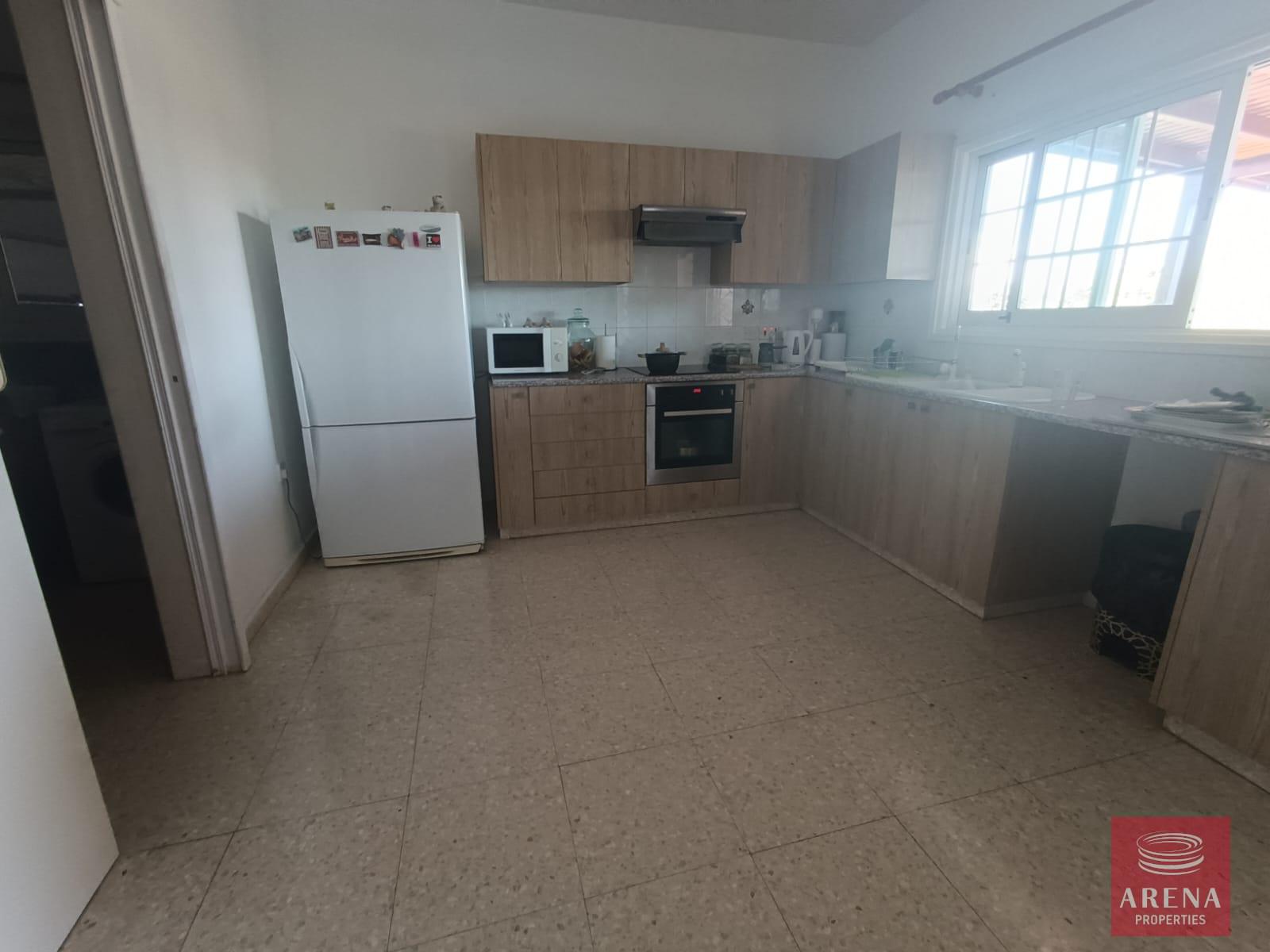 8-4-BED-HOUSE-IN-LARNACA-8013-4