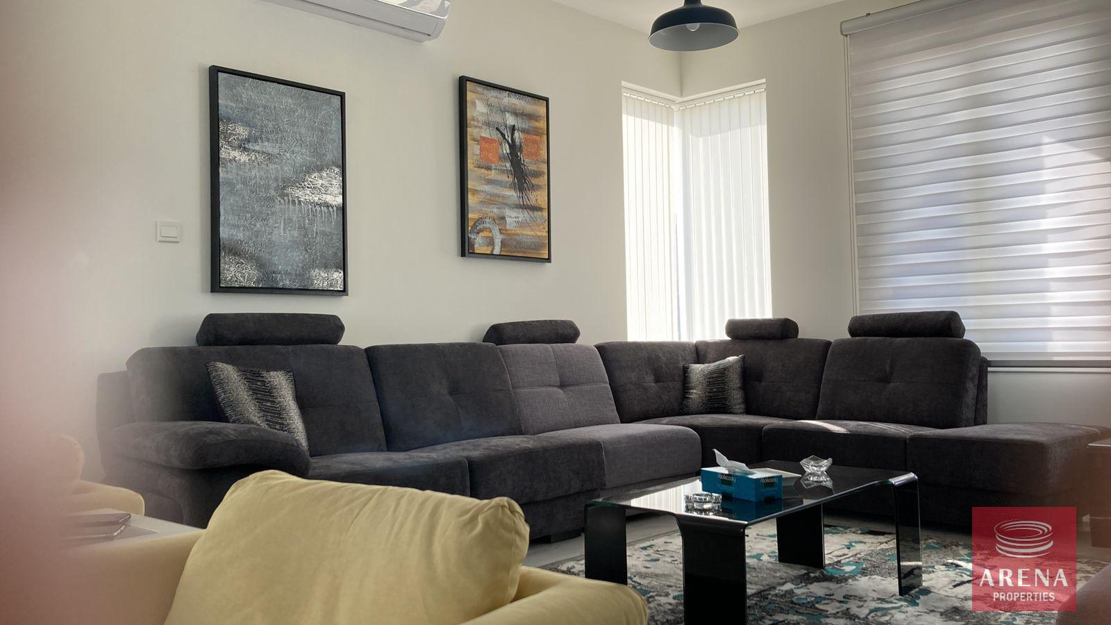 8-4-BED-VILLA-IN-PARALIMNI-7728-2