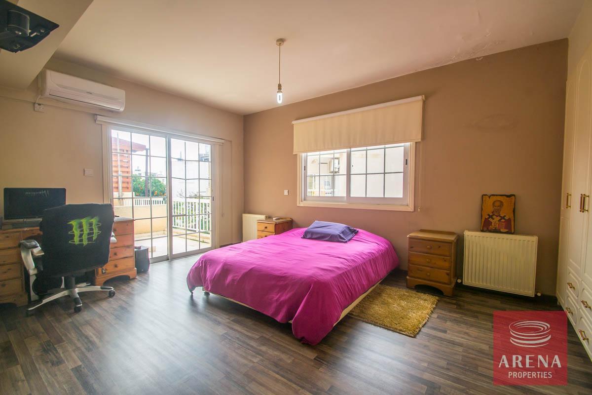 8-4-Bed-Townhouse-in-Paralimni-4108-1