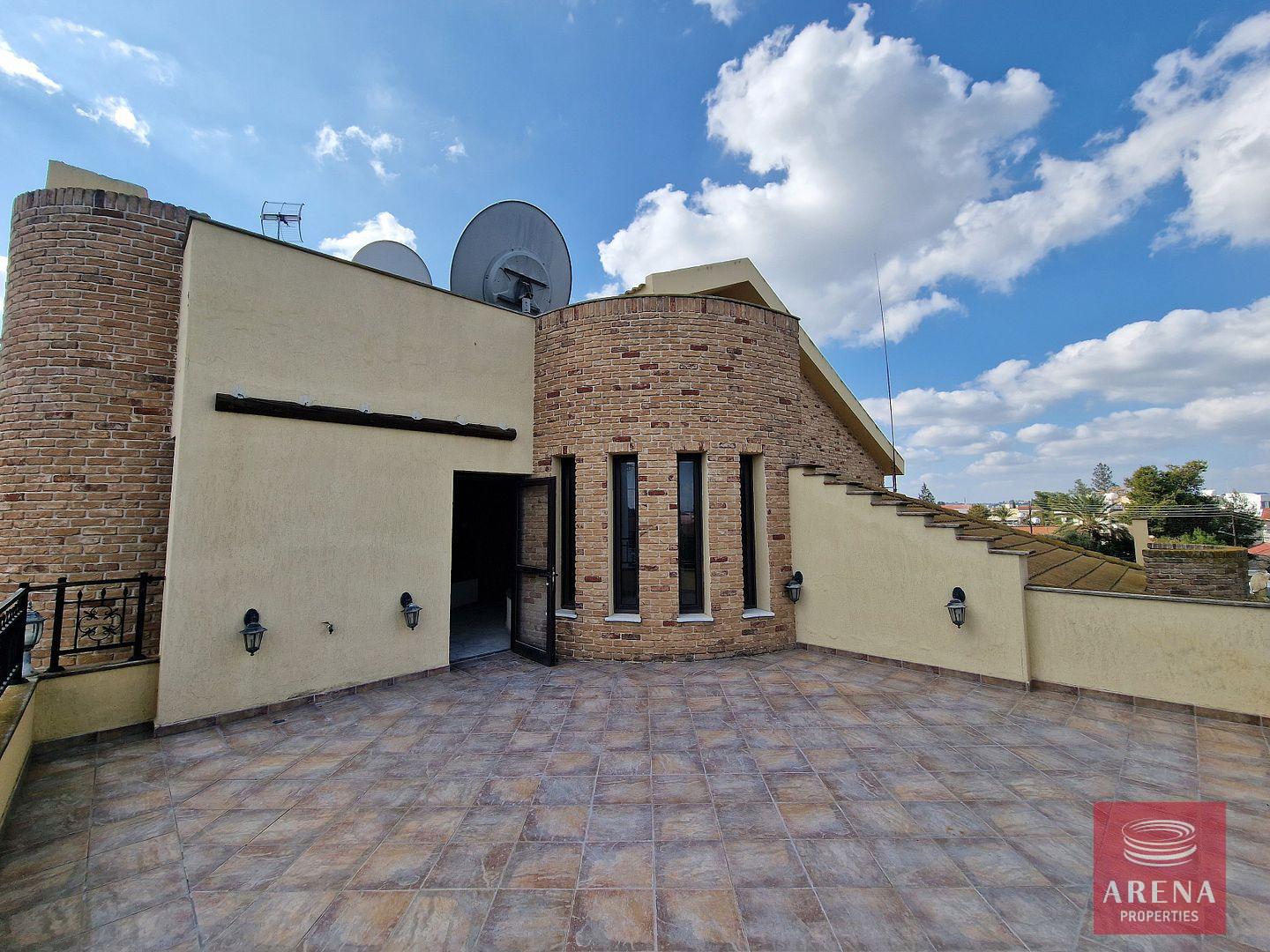 8-4-bed-villa-in-Dali-6684-1