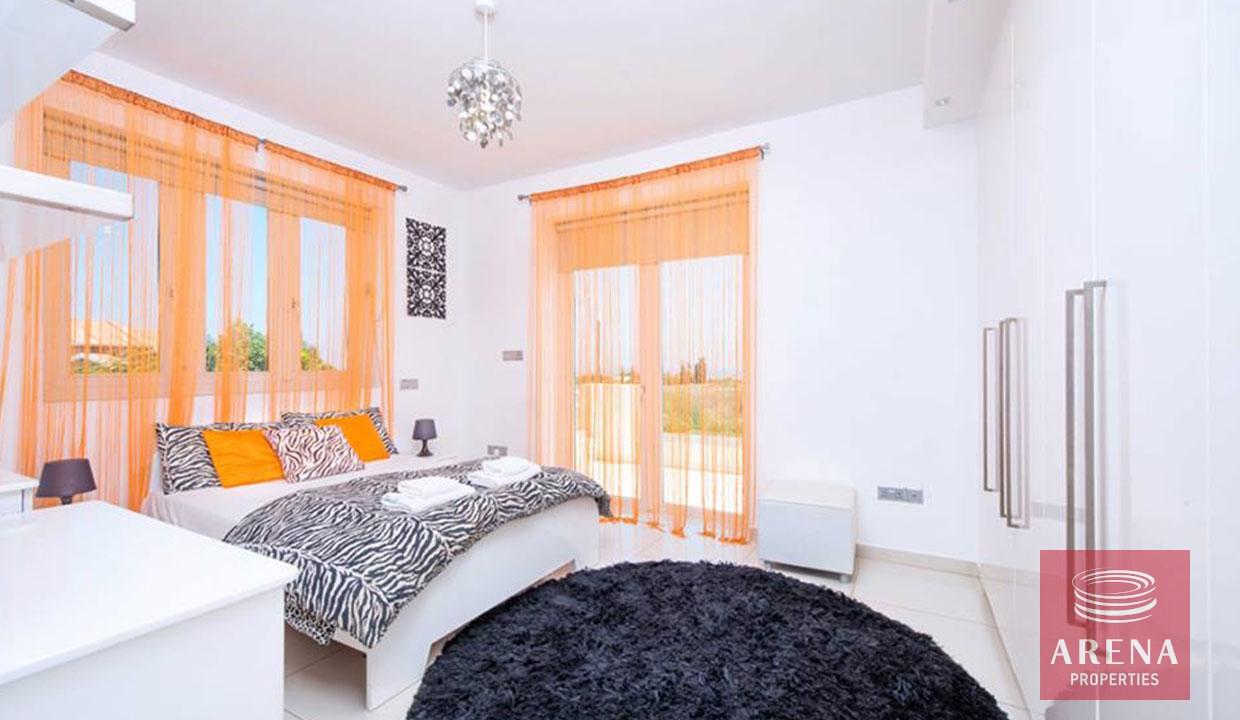 8-5-BED-VILLA-IN-PROTARAS-FOR-SALE-6485