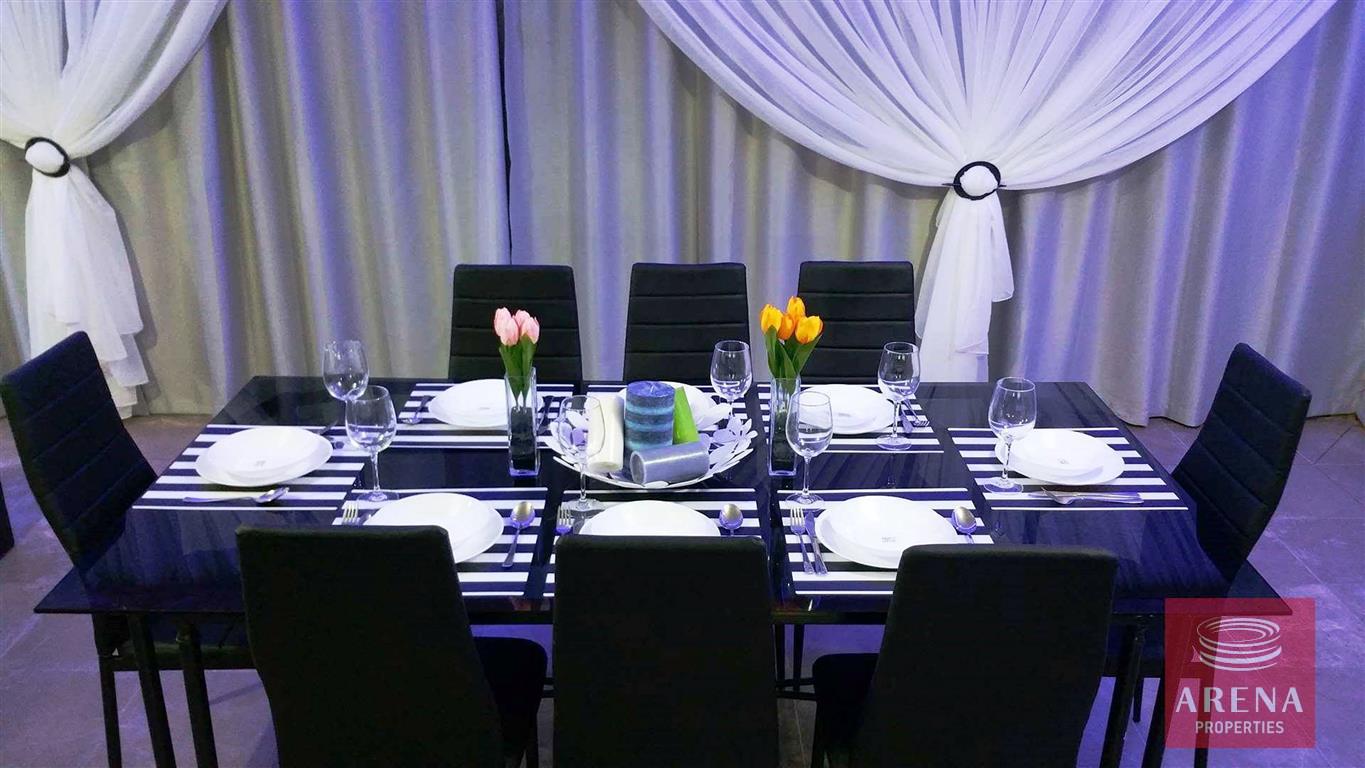 8-6-bed-villa-for-sale-in-ayia-napa-dining-area-1