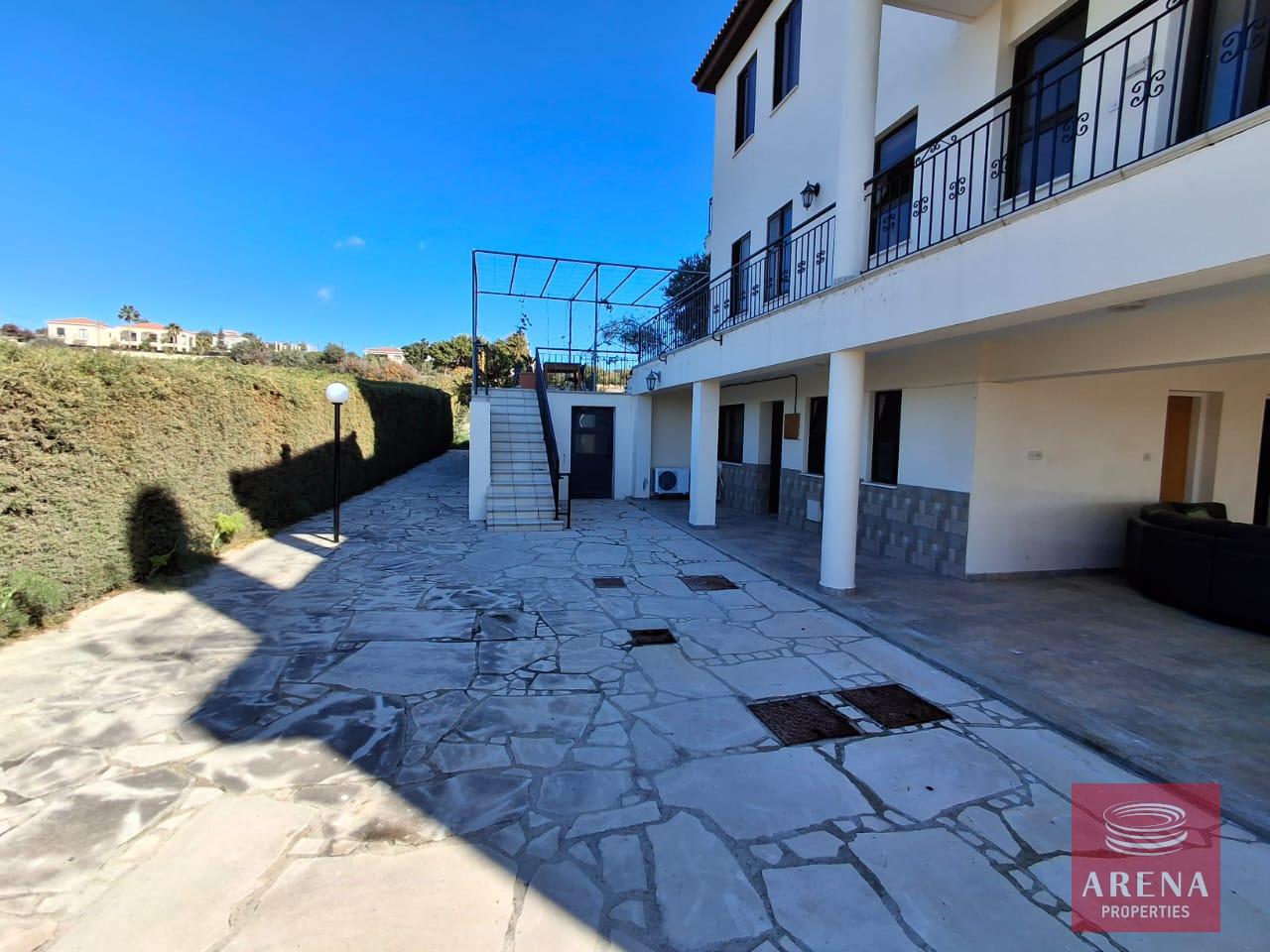 8-7-BED-VILLA-KALAVASSOS-9083