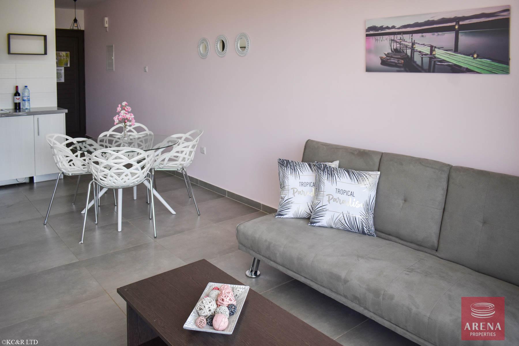 8-APT-KAPPARIS-5385-2