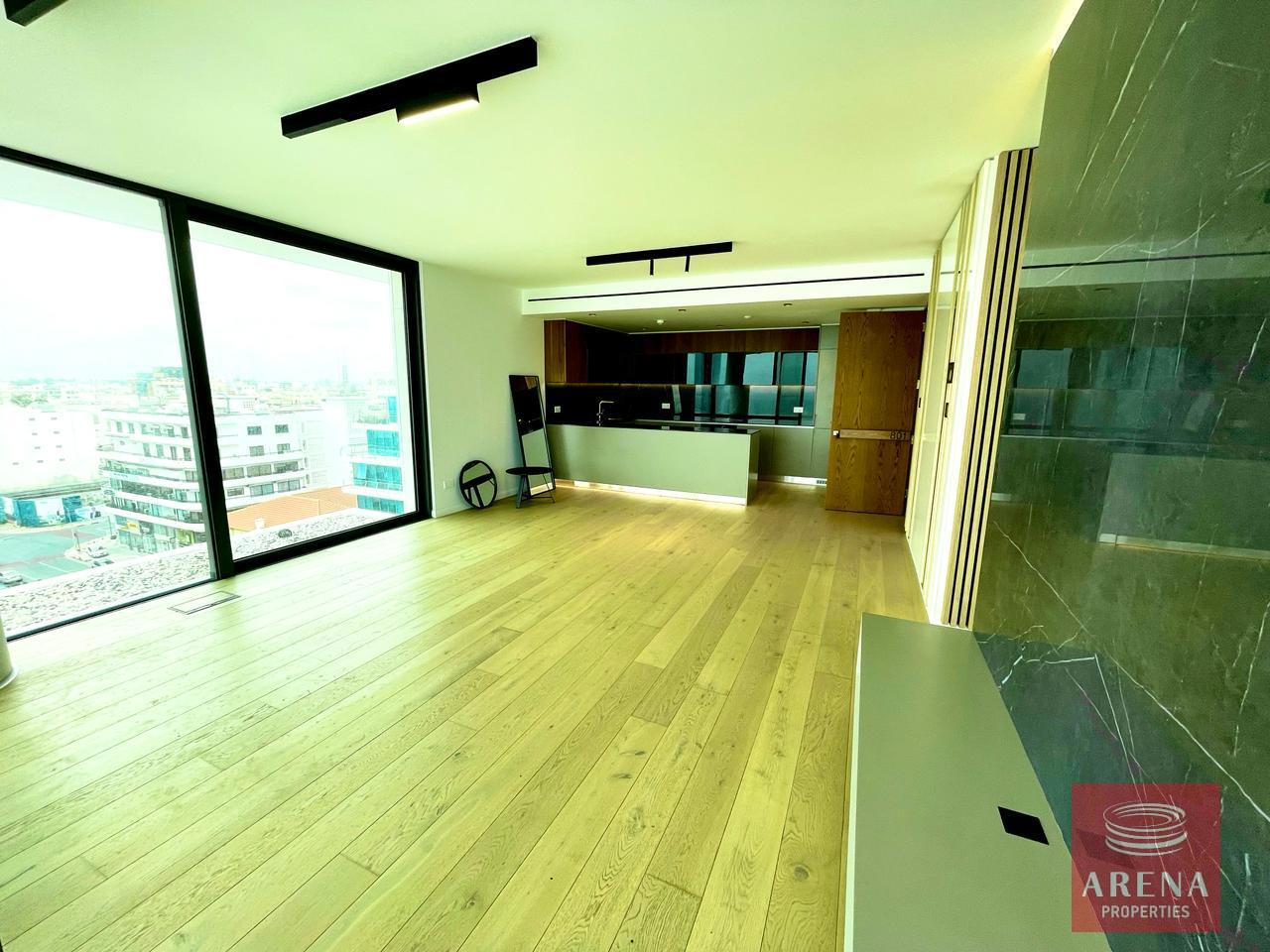 8-APT-LARNACA-4923-1