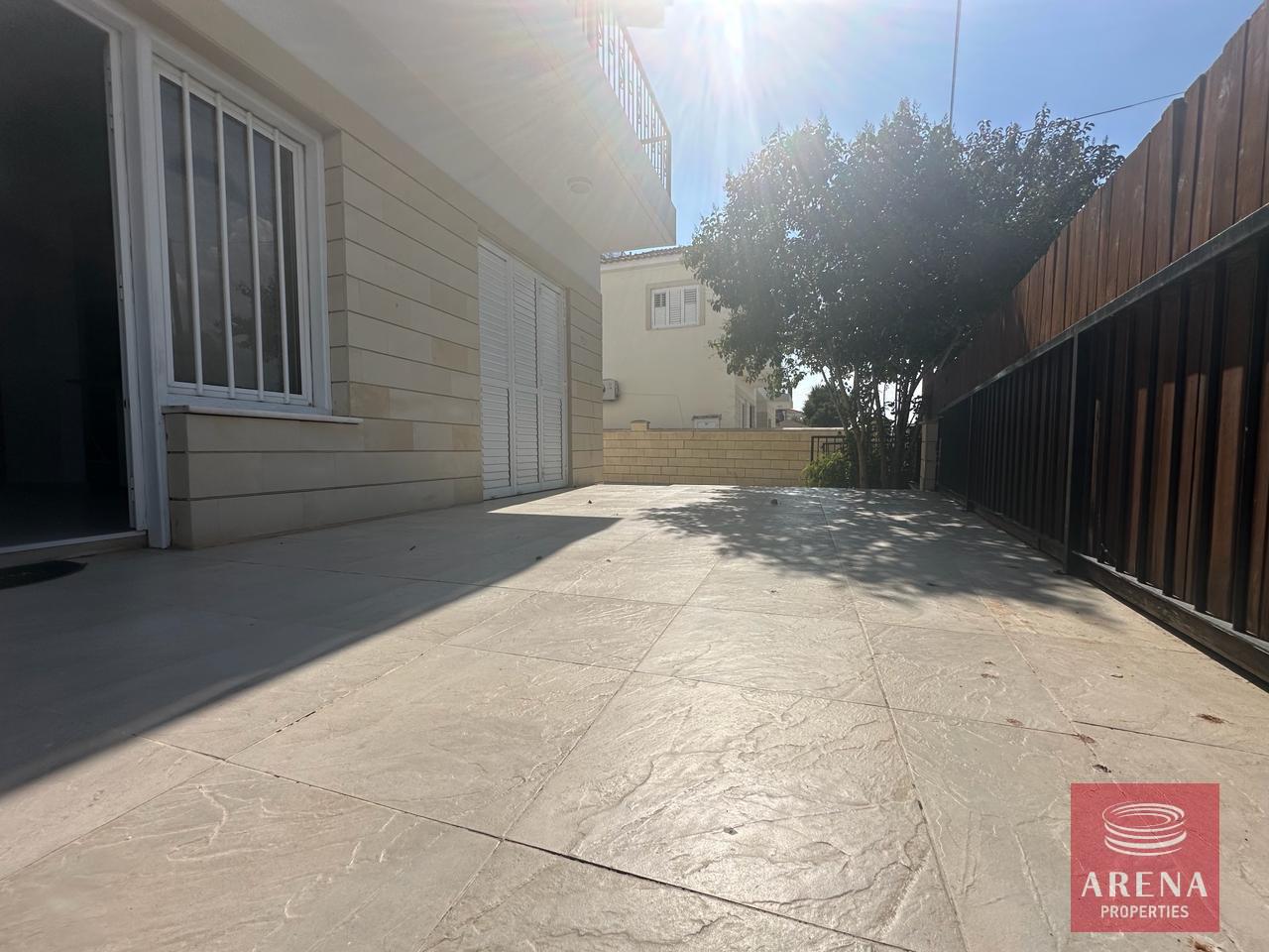 8-HOUSE-FOR0RENT-IN-DEKELIA-7903-1