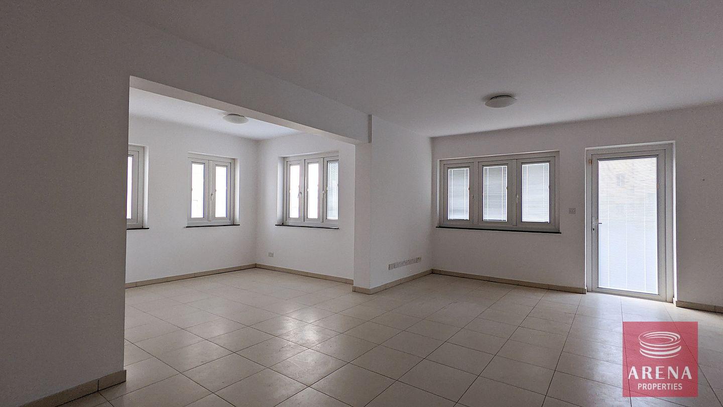 8-RESIDENTIAL-BUILDING-FOR-SALE-6667