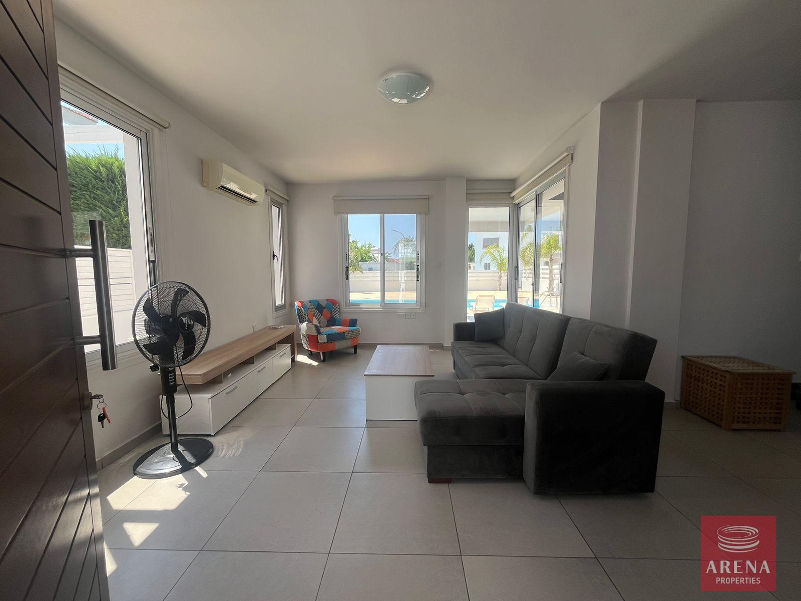 8-VILLA-FOR-RENT-8322-7