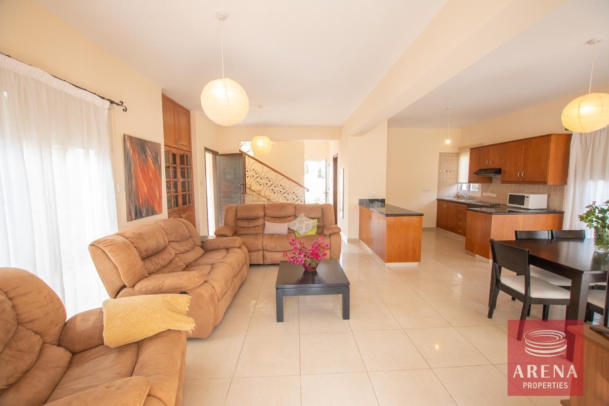 8-Villa-for-rent-in-Kapparis-5877