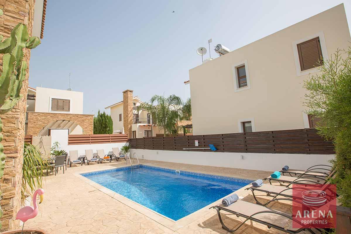 8-Villa-with-pool-in-Ayia-Thekla-6241