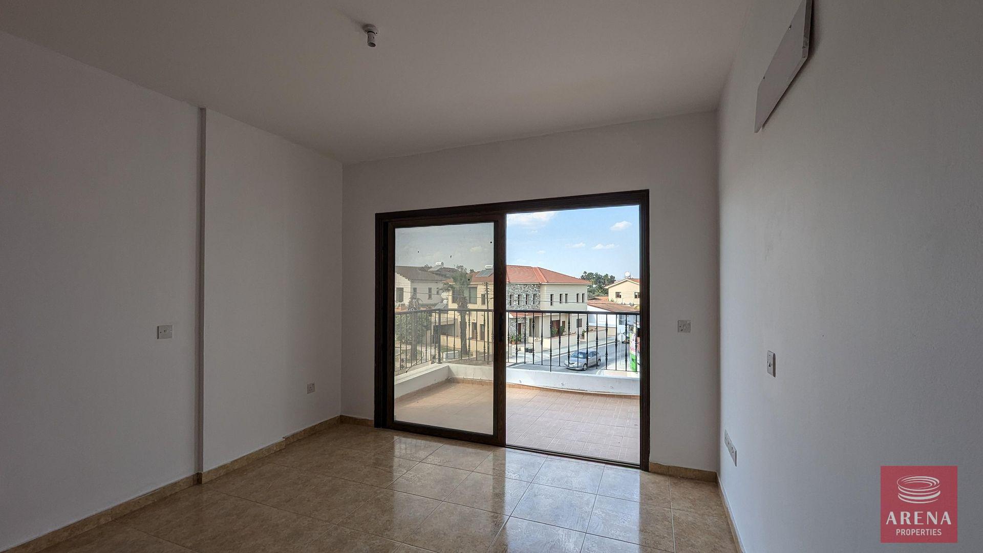 8-building-in-kiti-8884