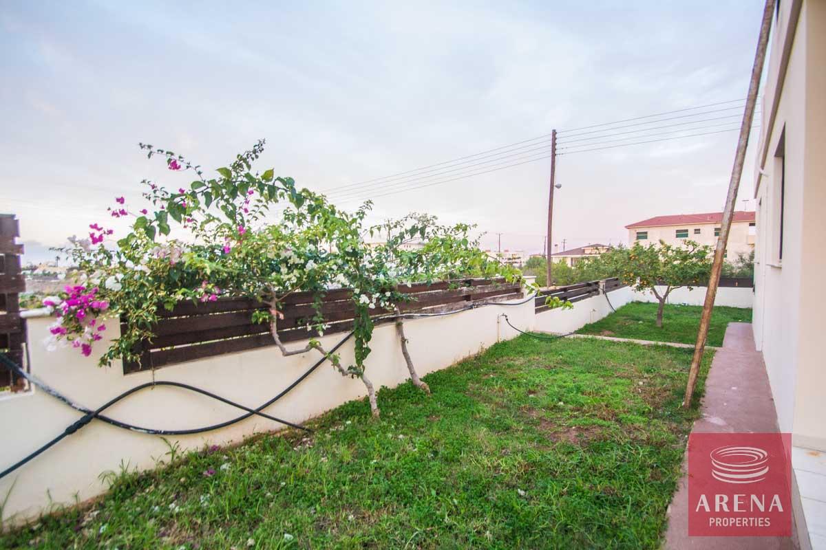 8-bungalow-4-bed-derynia-3877