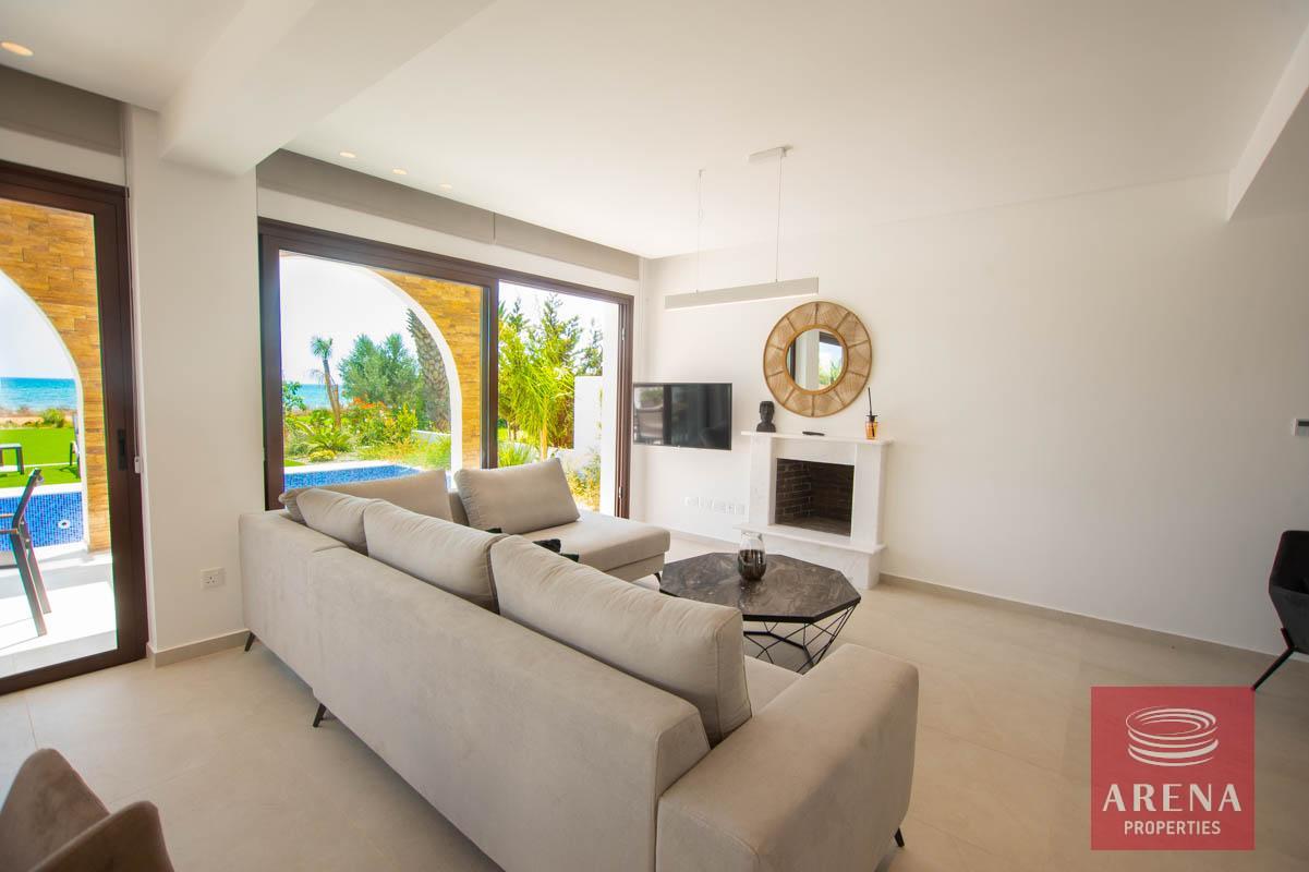 8-seafront-villa-ayia-thekla-5842-1